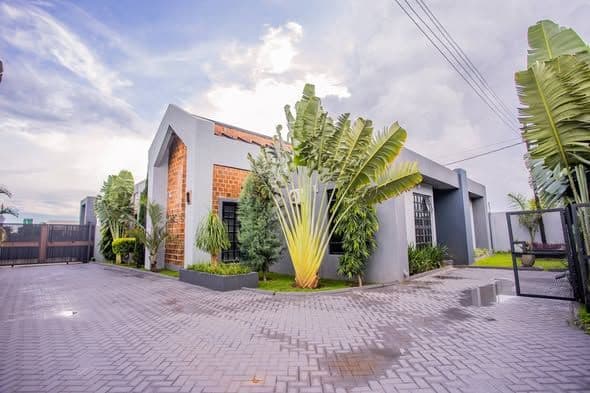Evana Estates — image 3
