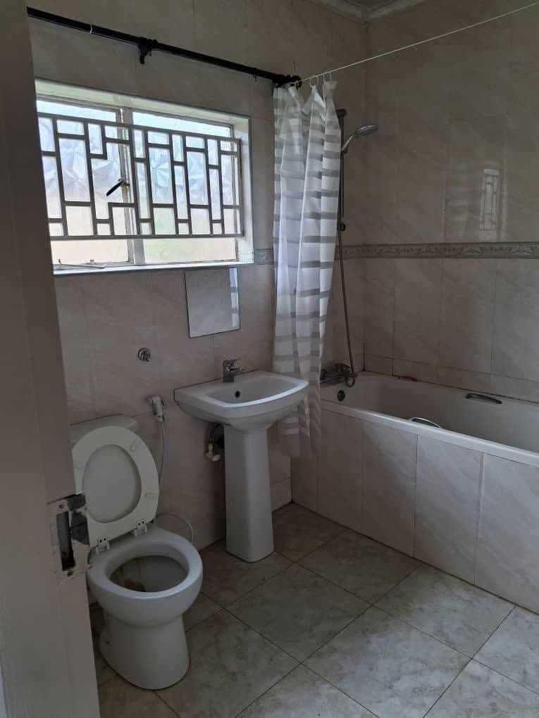 5-Bedroom House with 2 Self-Contained Units for Sale in Makeni — image 5