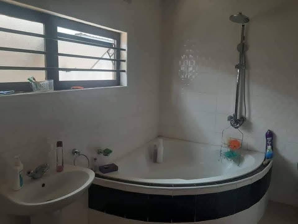 3-Bedroom Apartment for Rent in Avondale Villa Wanga — image 3