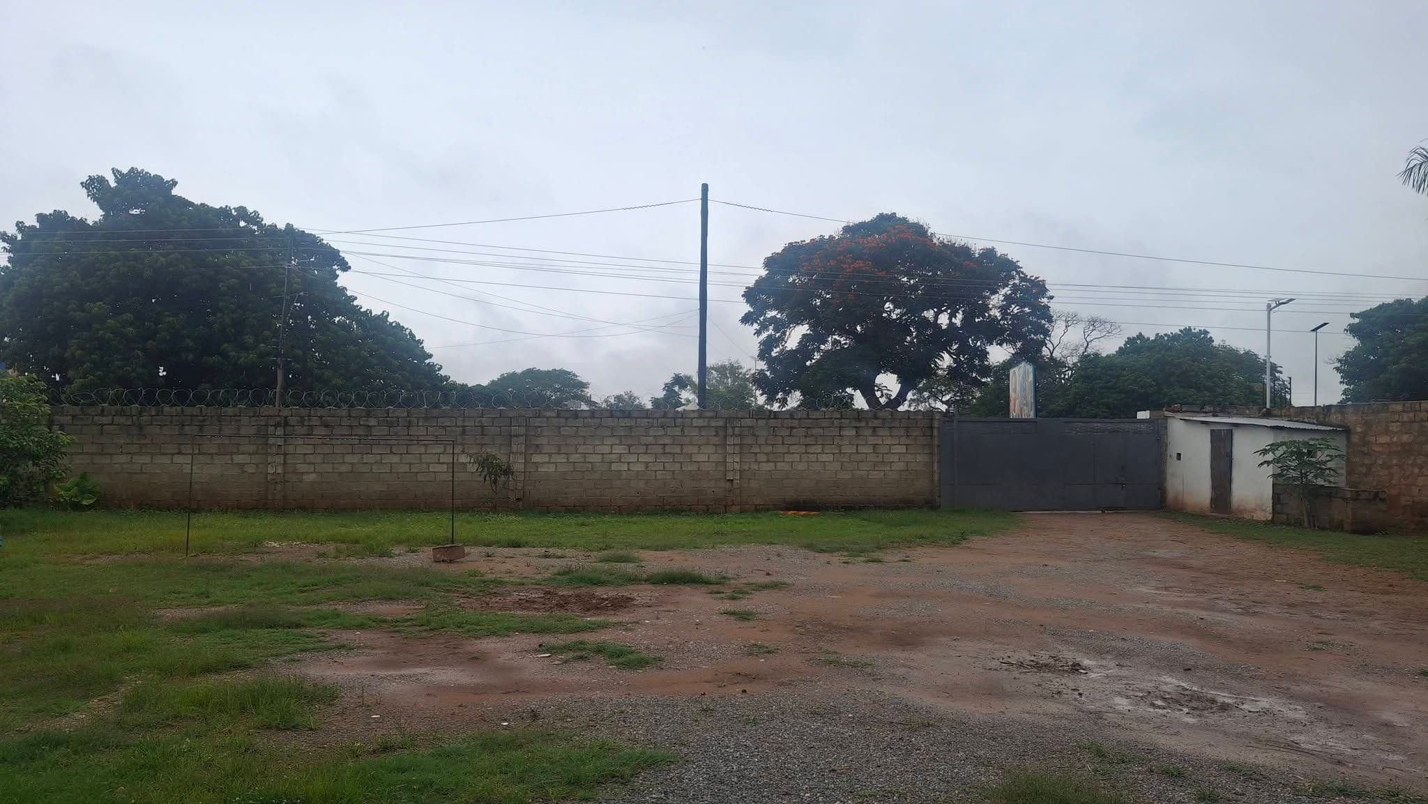 3-Bedroom Property for Sale in Avondale with Great East Road Frontage — image 2