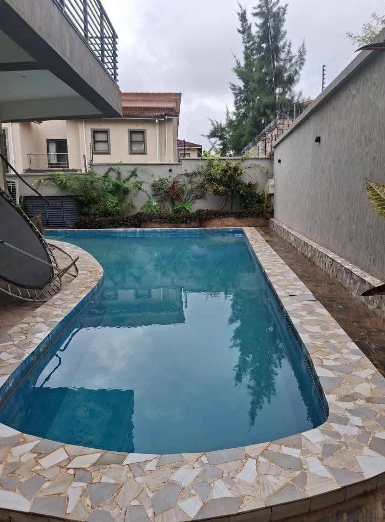 Luxury Executive 4-Bedroom Double Storey House for Sale in Roma Park — image 2