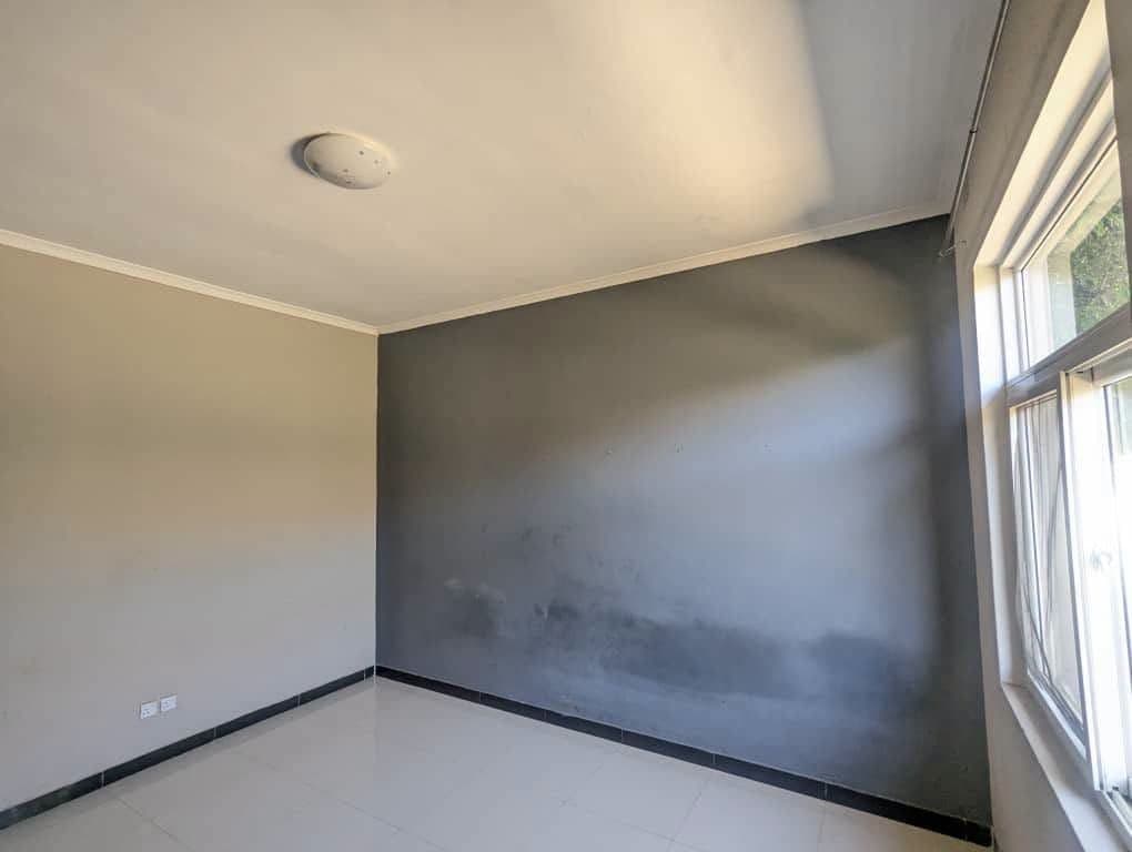 3-Bedroom House for Sale in Silverest Gardens — image 5