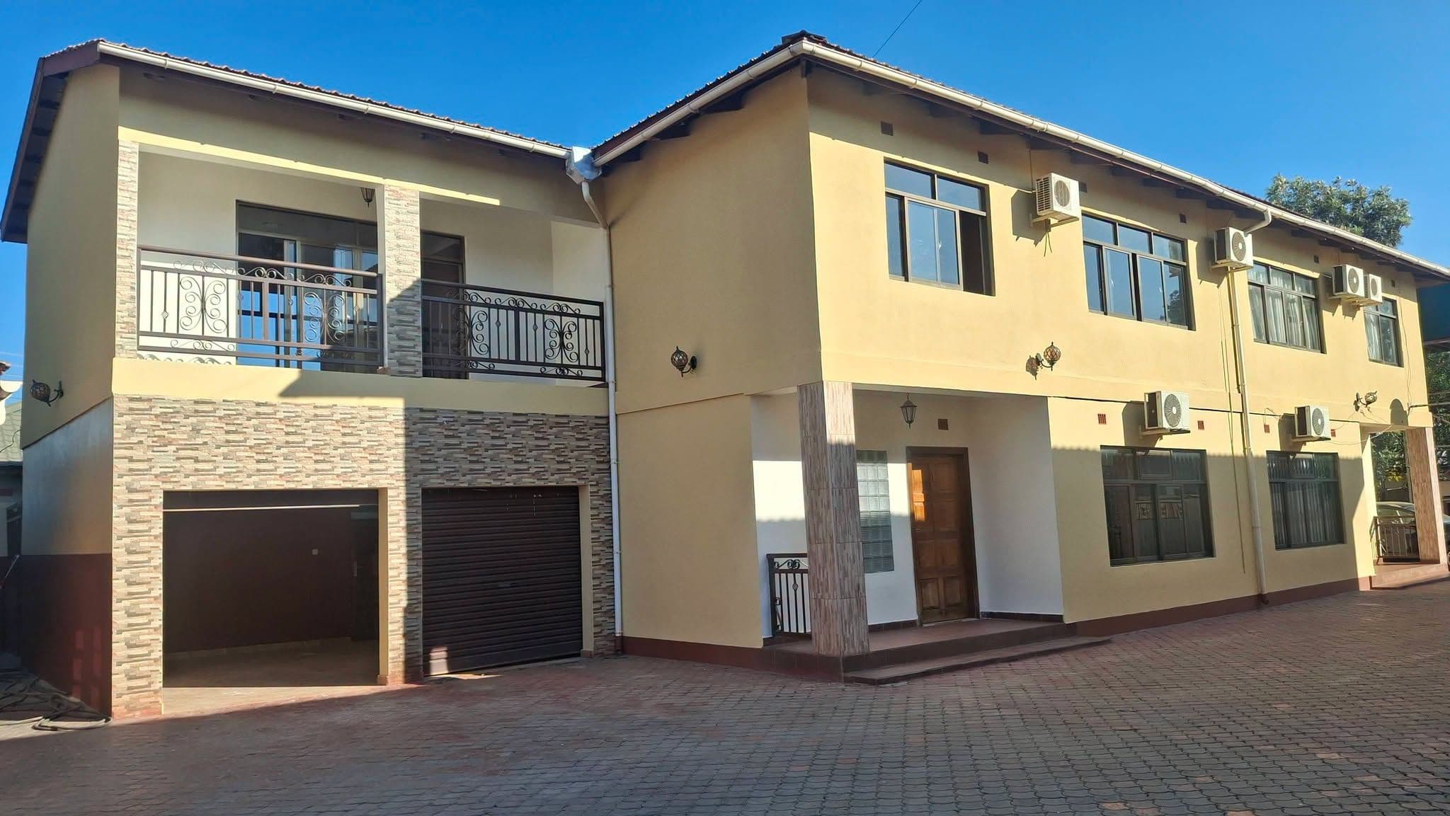 4-Bedroom Upstairs Flat for Rent in Salama Park