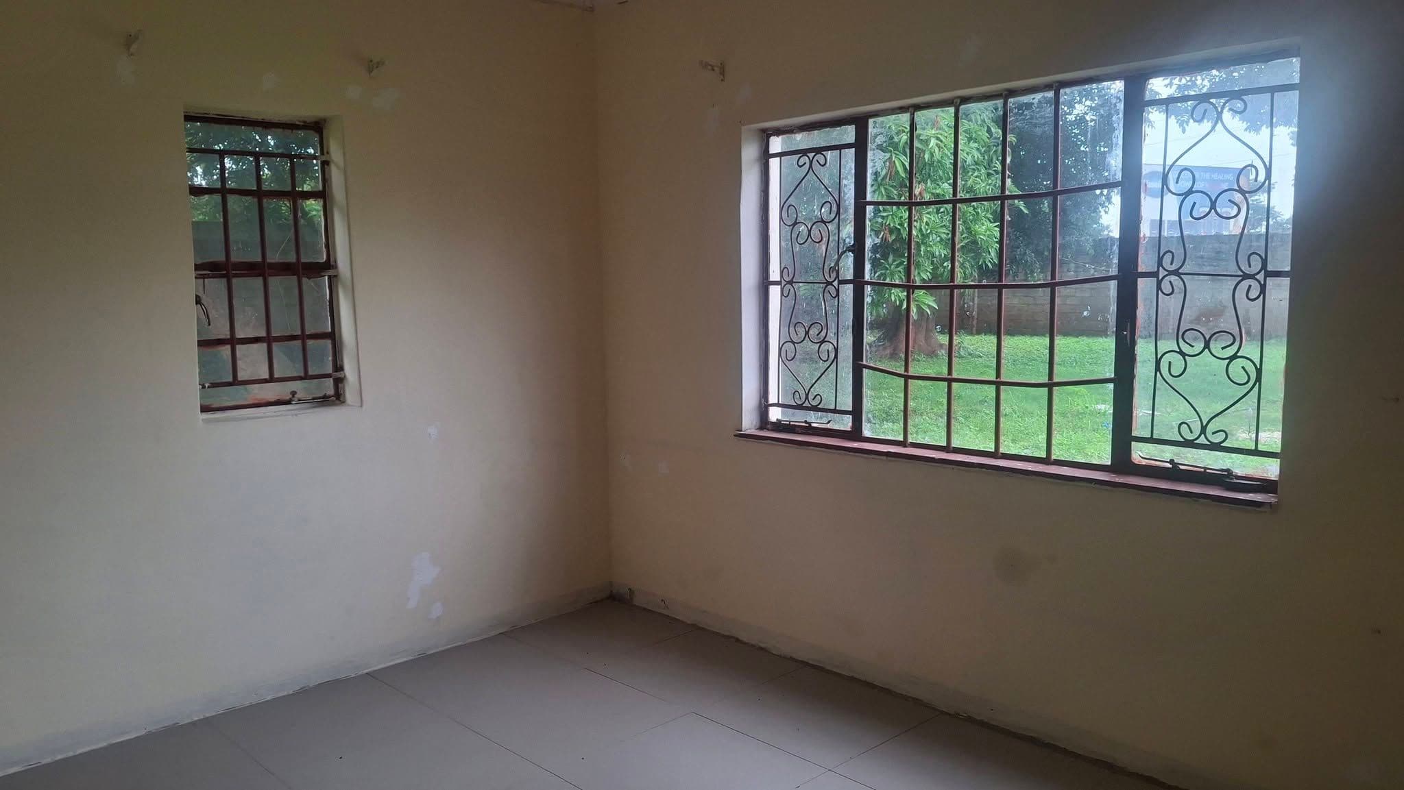3-Bedroom Property for Sale in Avondale with Great East Road Frontage — image 5